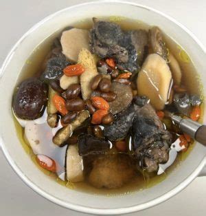 何首烏雞湯功效